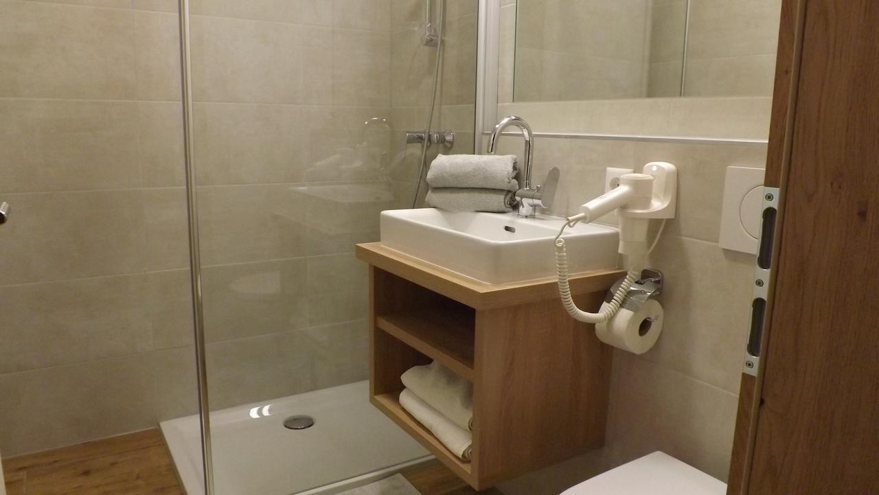 Pension Geissler-Reicher Oberwoelz Stadt Екстер'єр фото